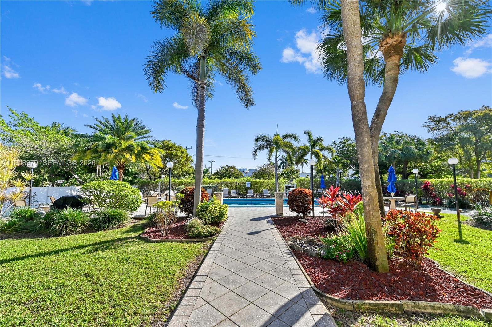 CASA BLANCA - Residential