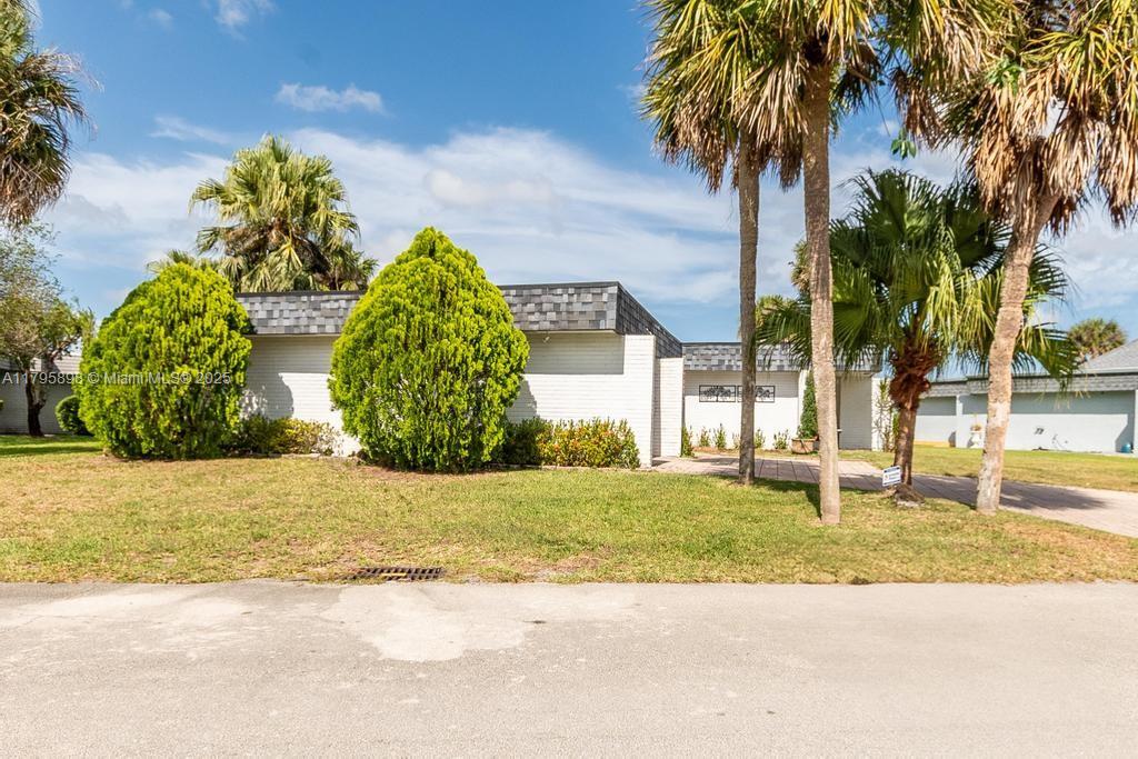 WOODLANDS SEC FIVE - Residential