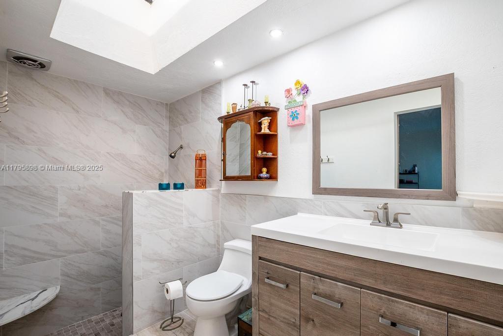 WOODLANDS SEC FIVE - Residential