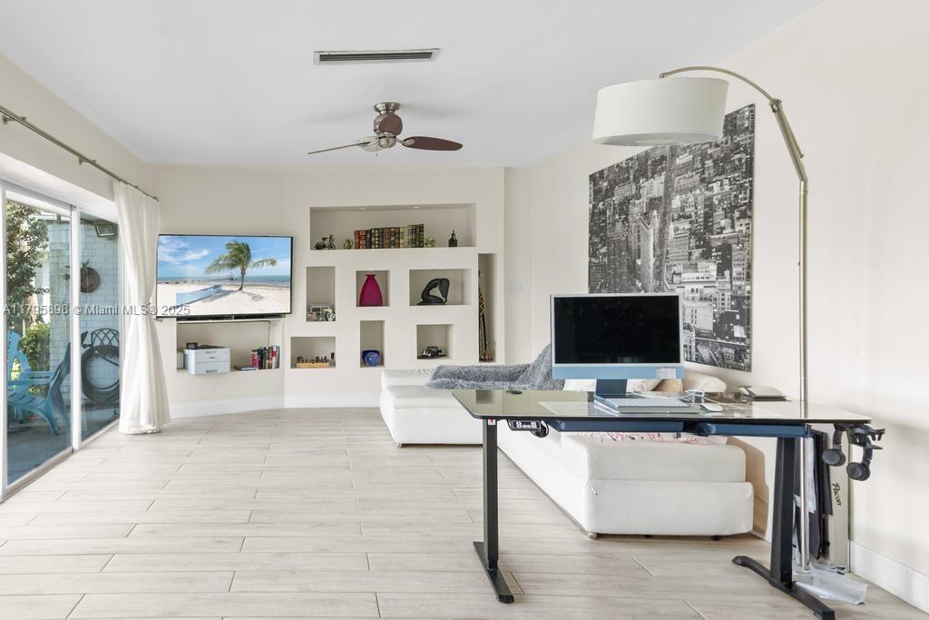 WOODLANDS SEC FIVE - Residential