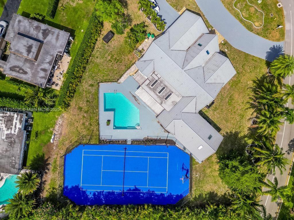 WOODLANDS SEC FIVE - Residential