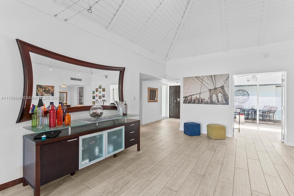 WOODLANDS SEC FIVE - Residential