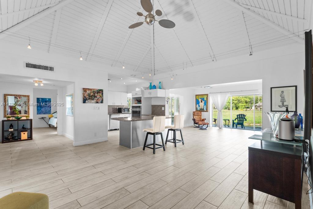 WOODLANDS SEC FIVE - Residential