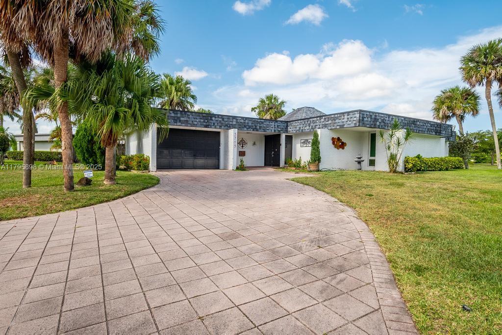 WOODLANDS SEC FIVE - Residential