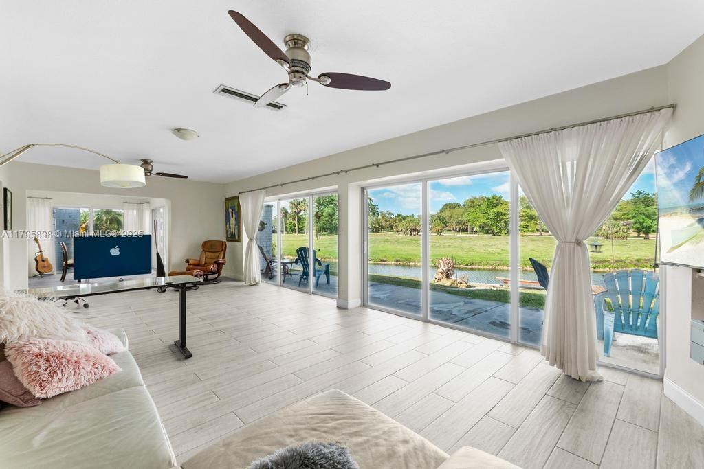 WOODLANDS SEC FIVE - Residential