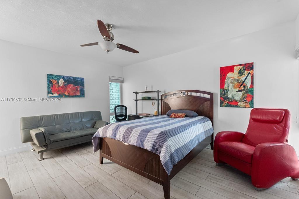 WOODLANDS SEC FIVE - Residential