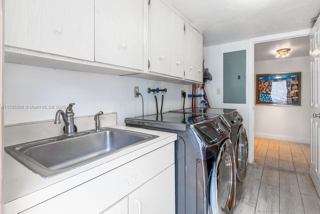 WOODLANDS SEC FIVE - Residential