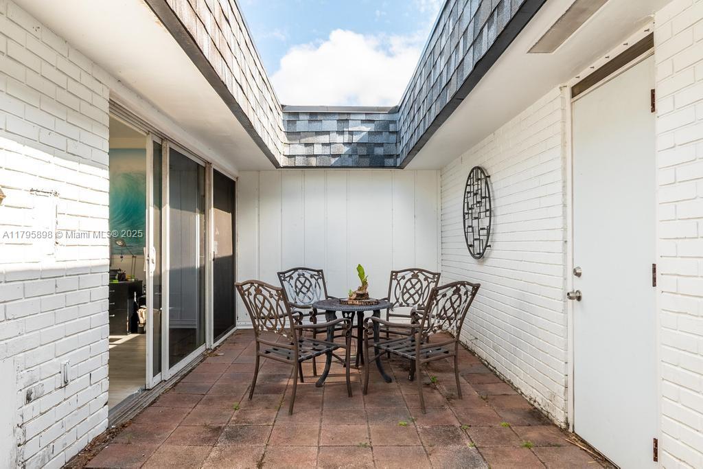 WOODLANDS SEC FIVE - Residential