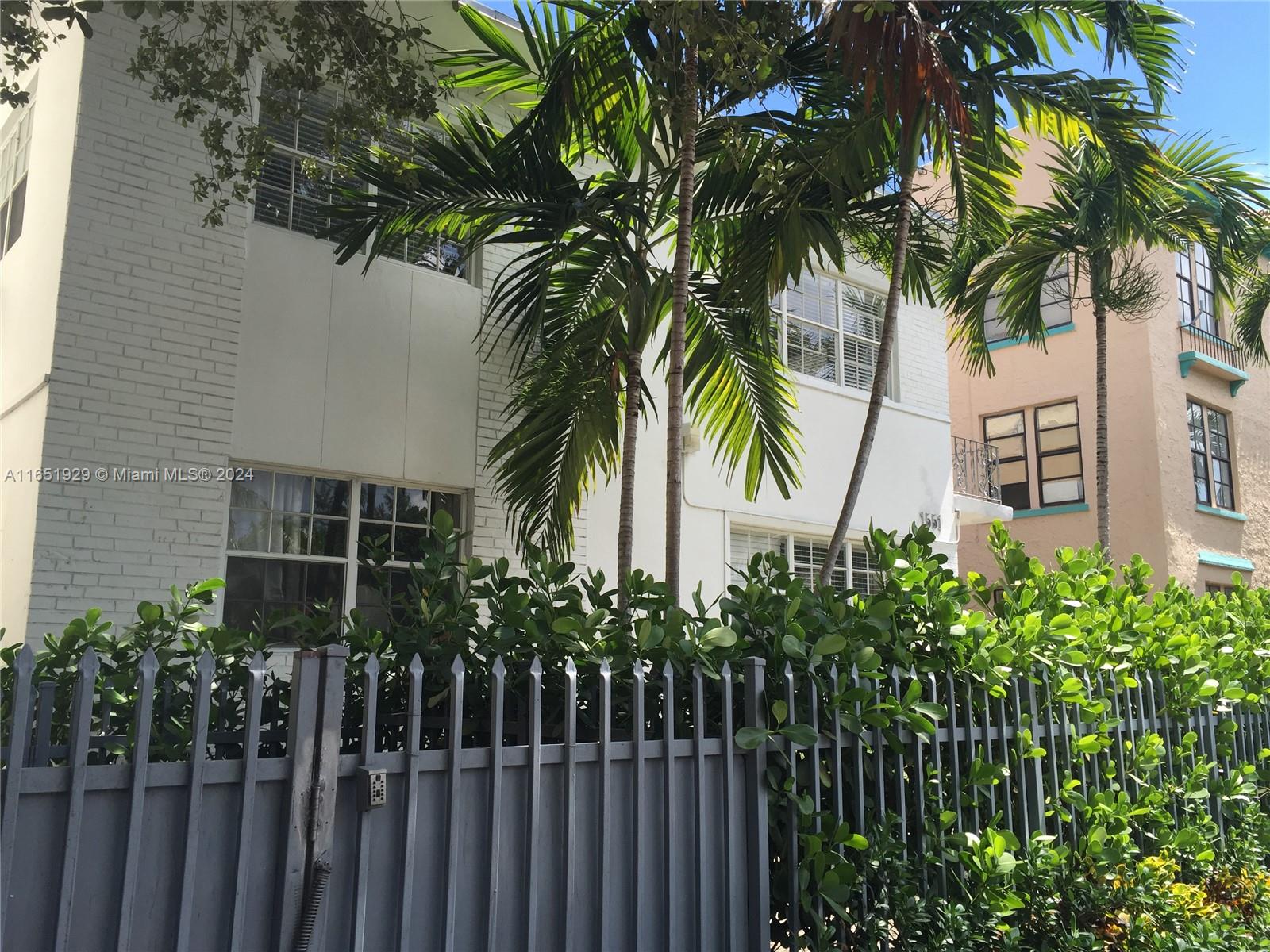 1551 Michigan Ave 8, Miami Beach, Miami-Dade County, Florida - 1 Bedrooms  
1 Bathrooms - 