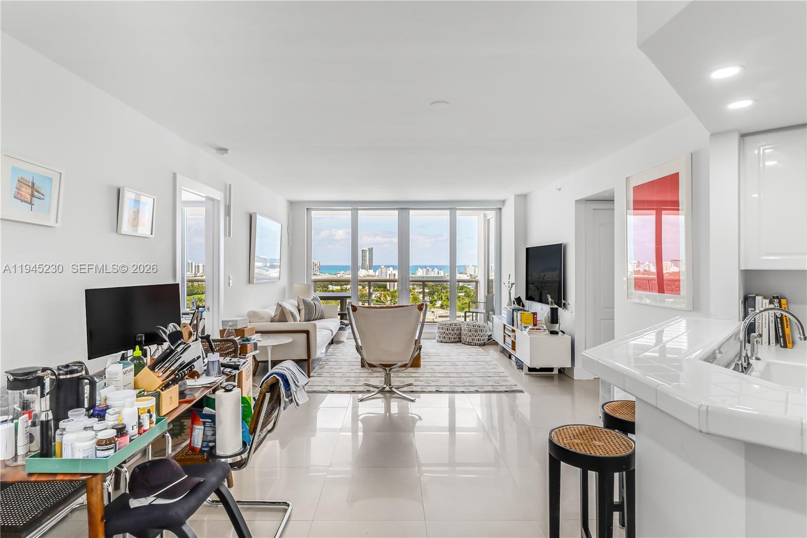 SUNSET HARBOUR SOUTH COND - Residential