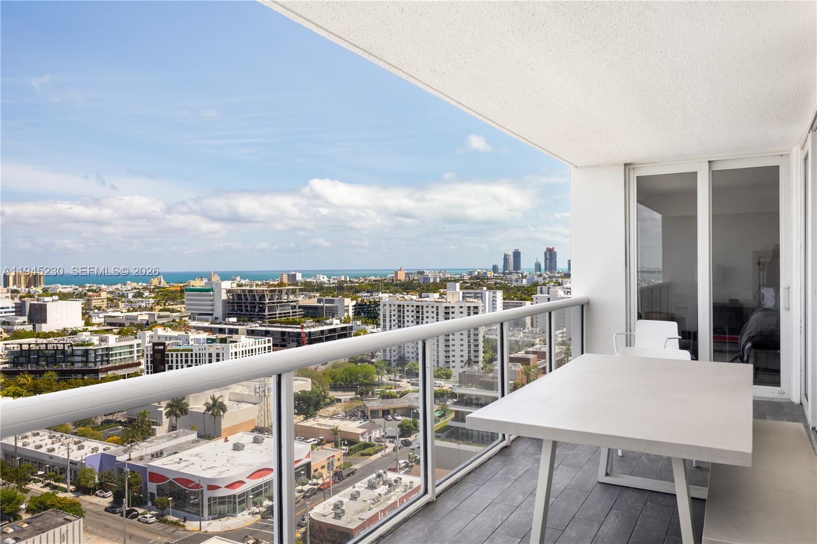 SUNSET HARBOUR SOUTH COND - Residential