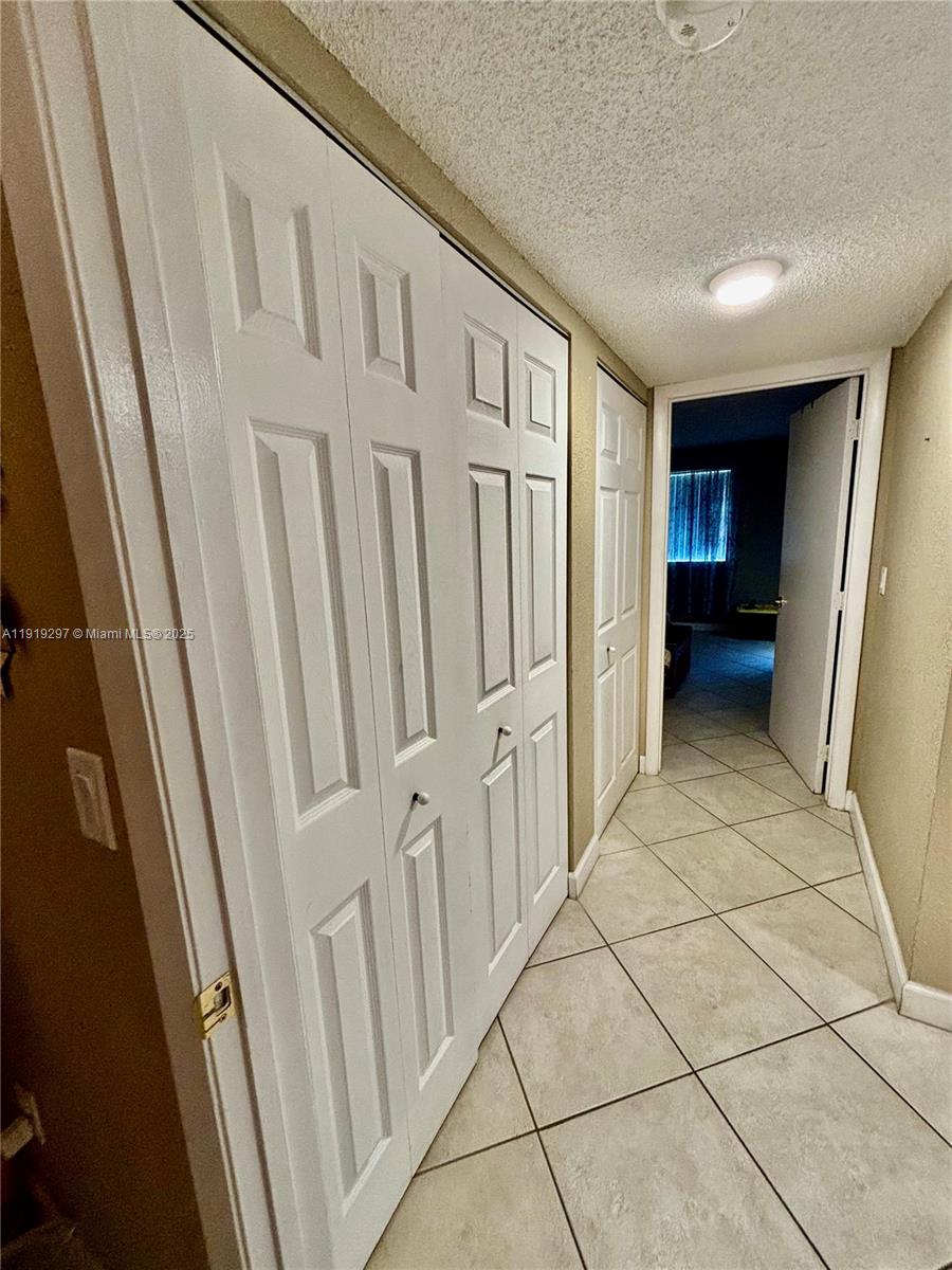 COUNTRY LANE CONDO #2 - Residential