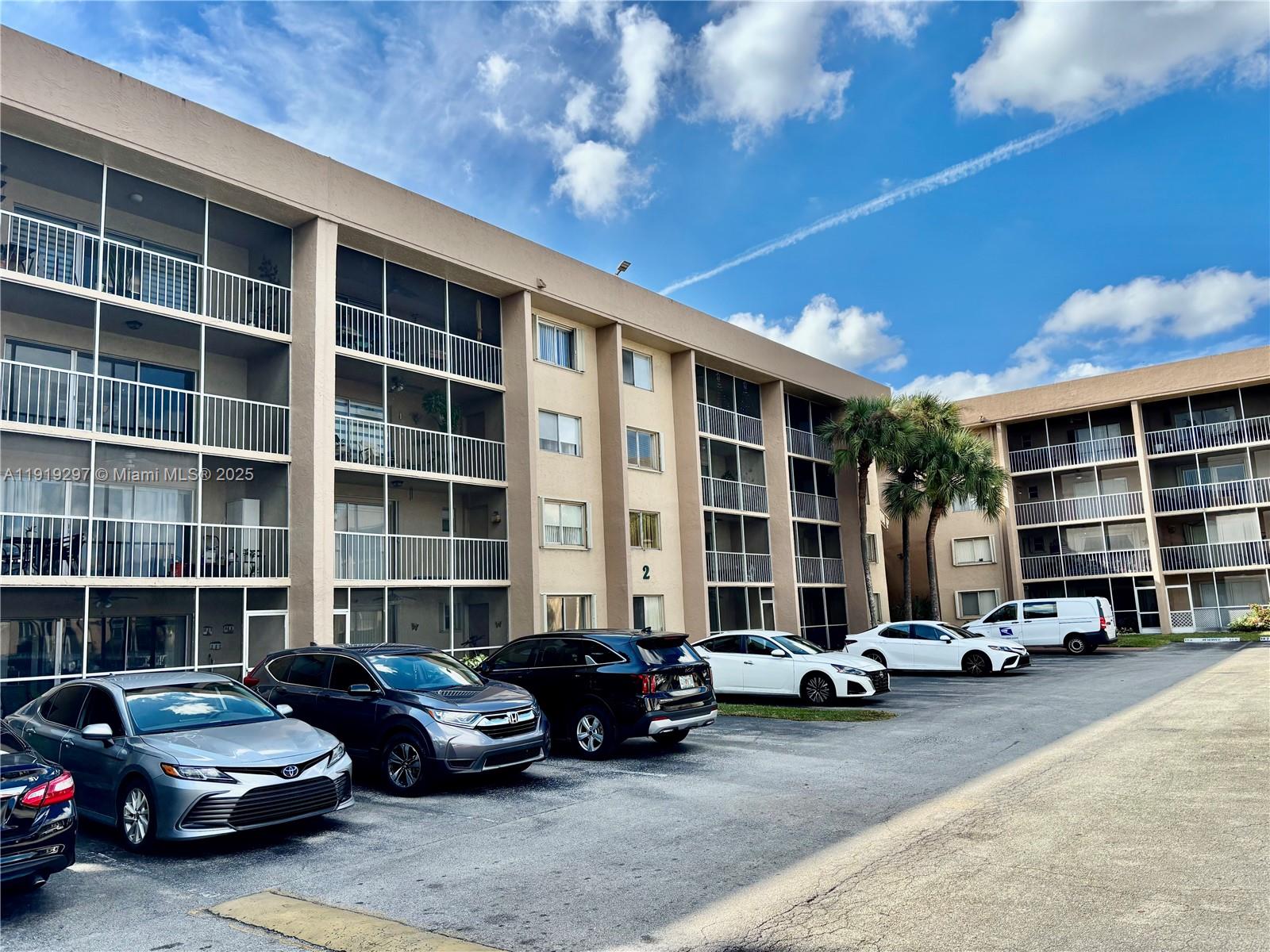 COUNTRY LANE CONDO #2 - Residential