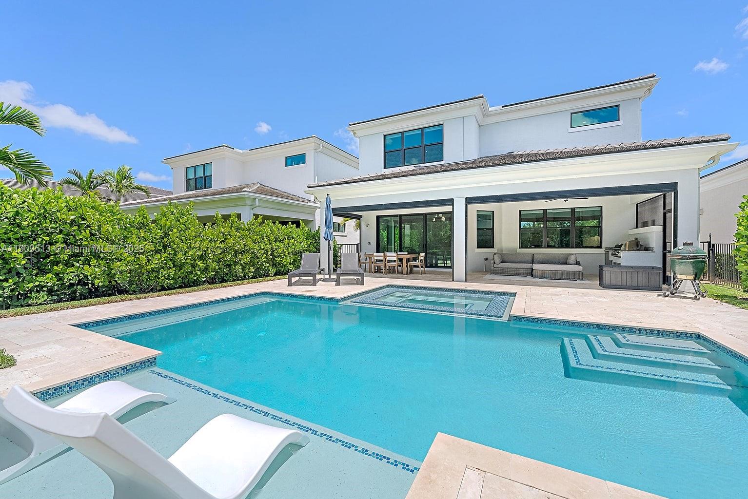 ARTISTRY - Residential