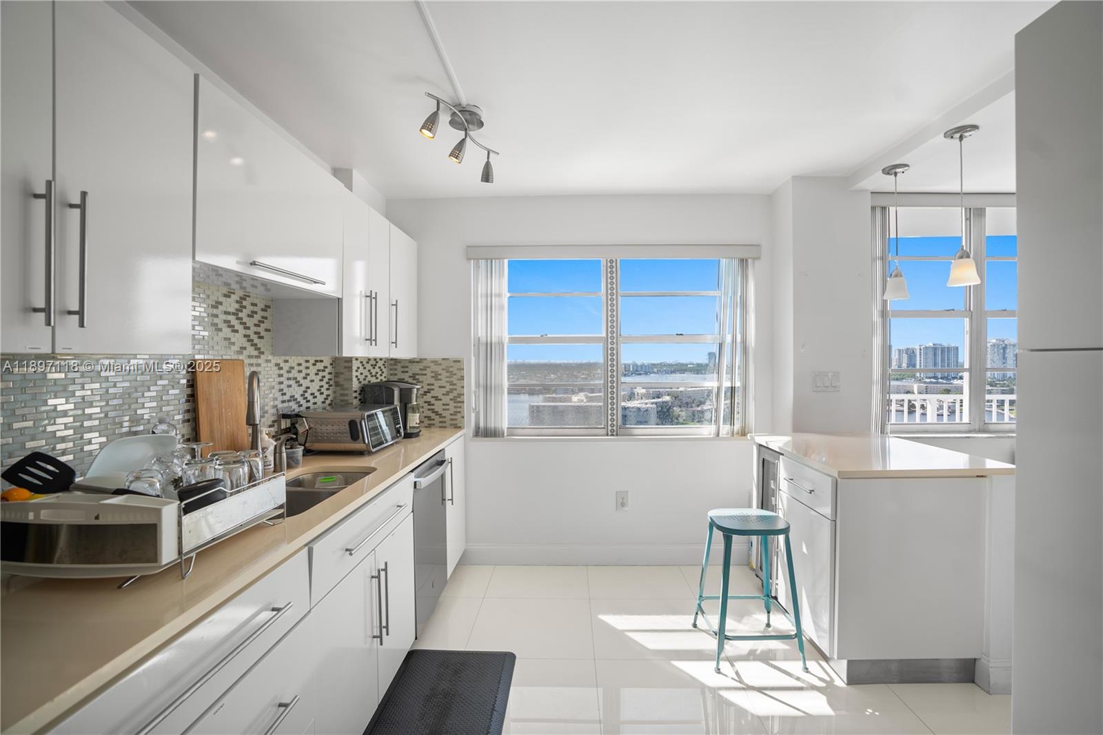 ADMIRALS PORT CONDO-EAST - Residential Lease