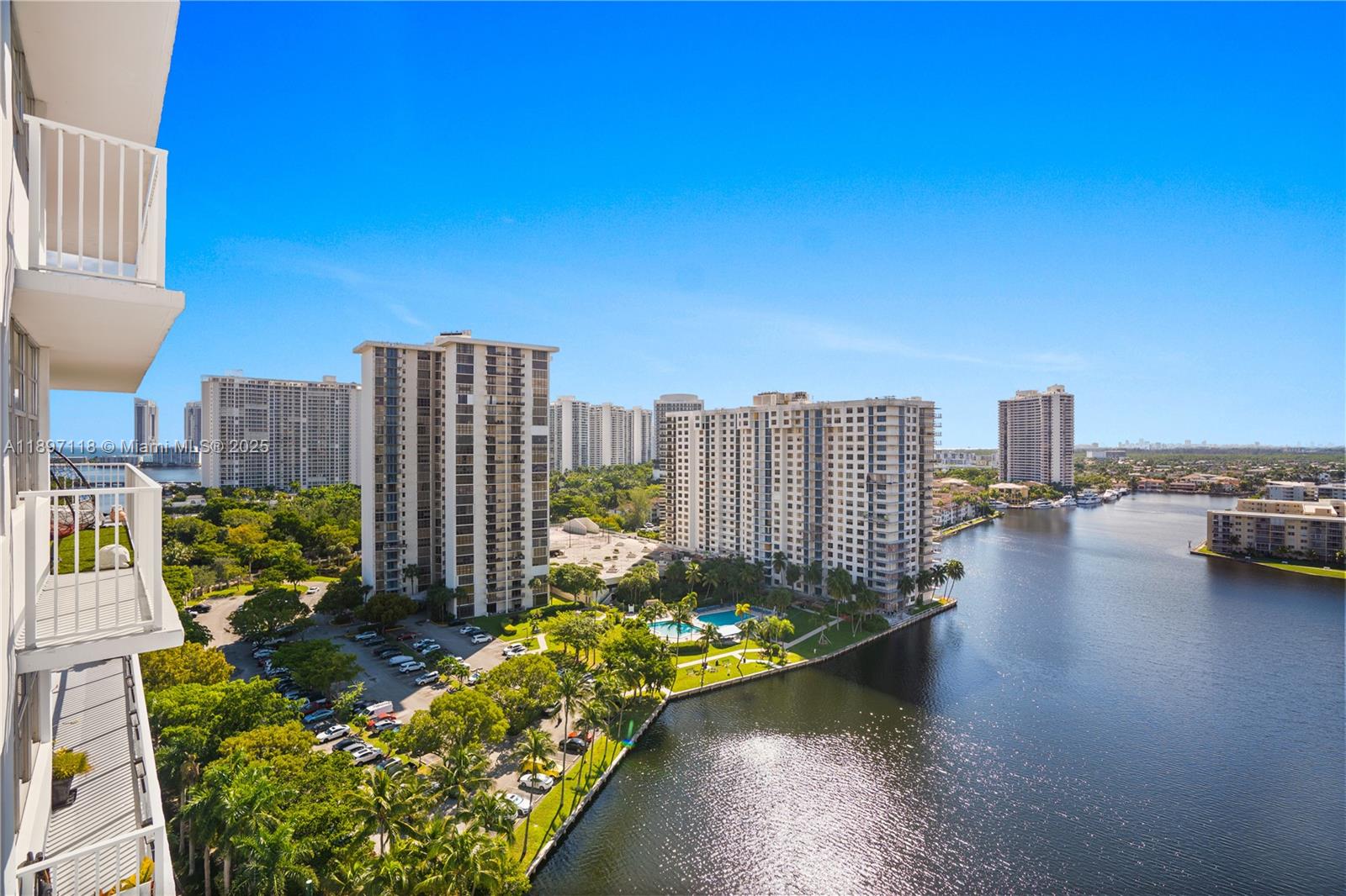 ADMIRALS PORT CONDO-EAST - Residential Lease