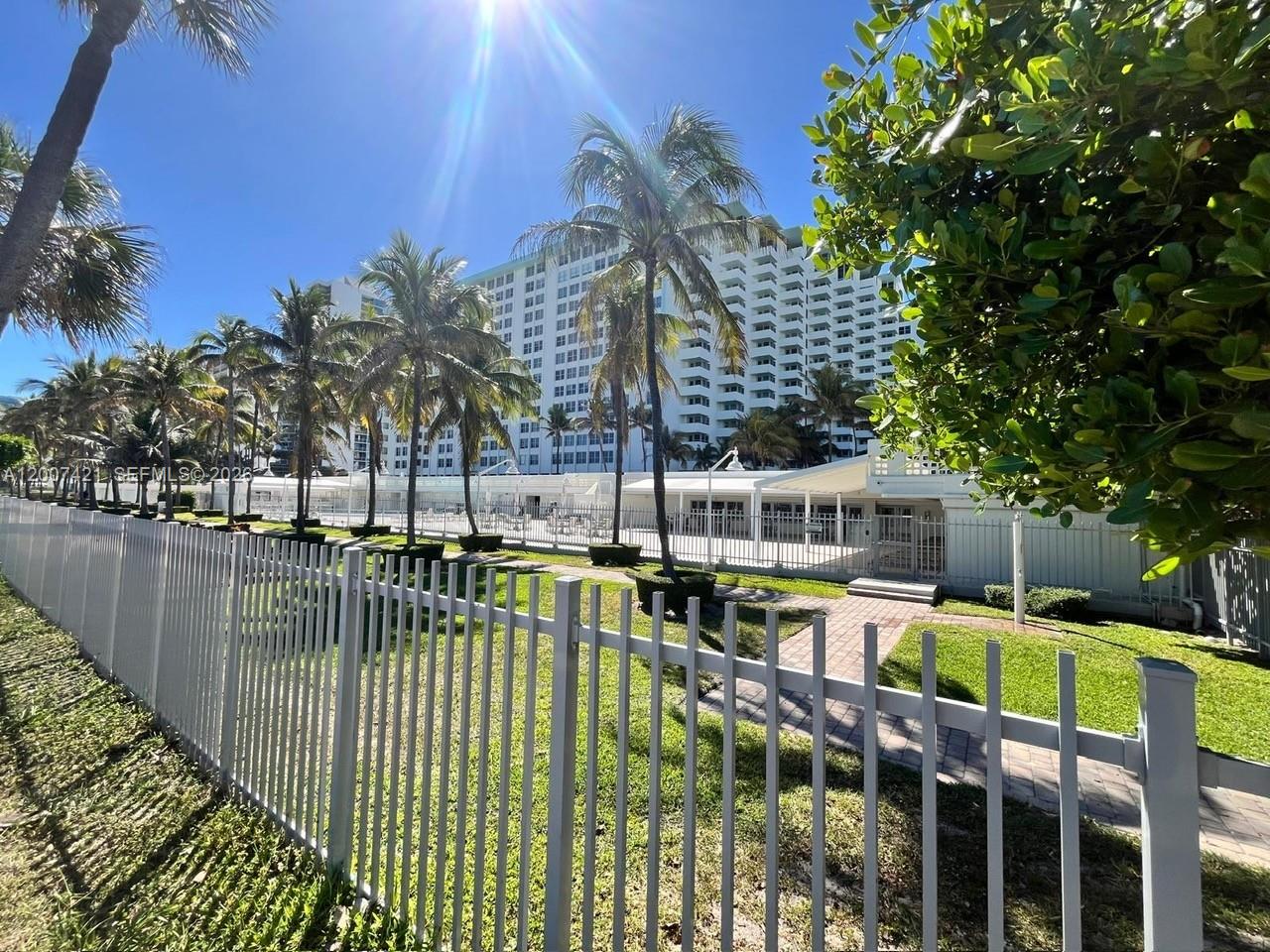 TRITON TOWER CONDO - Residential