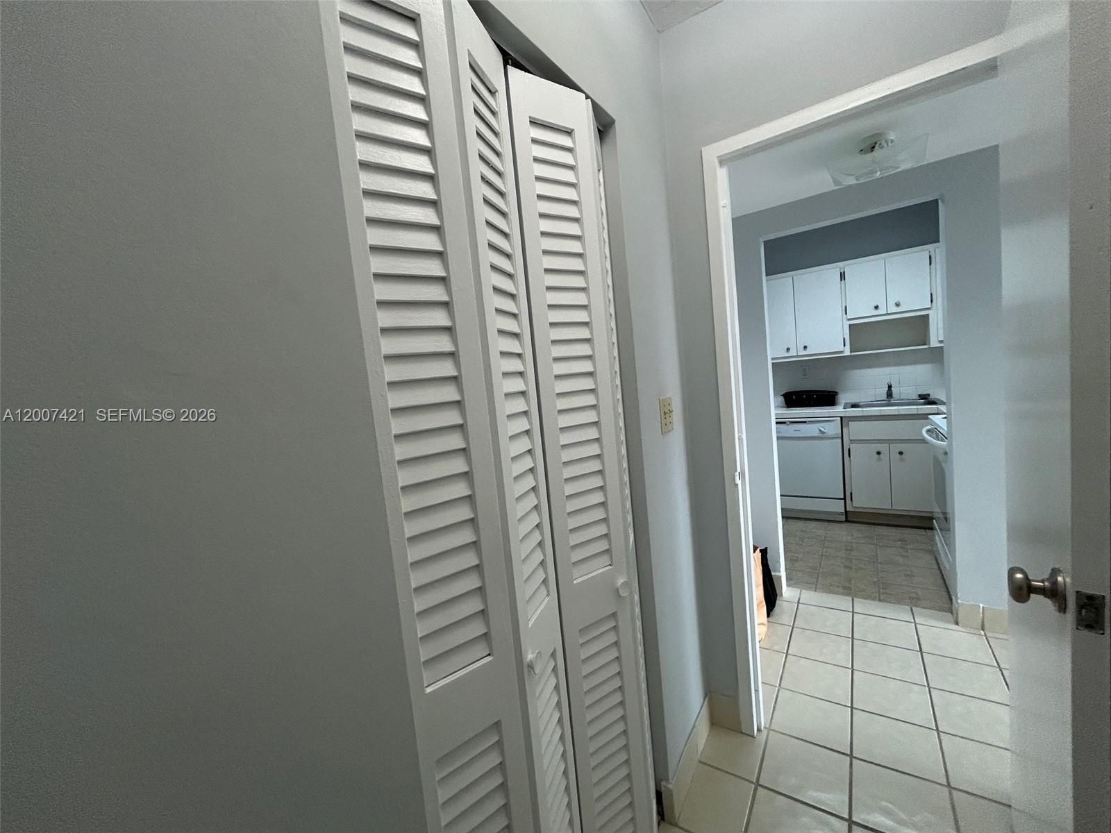 TRITON TOWER CONDO - Residential