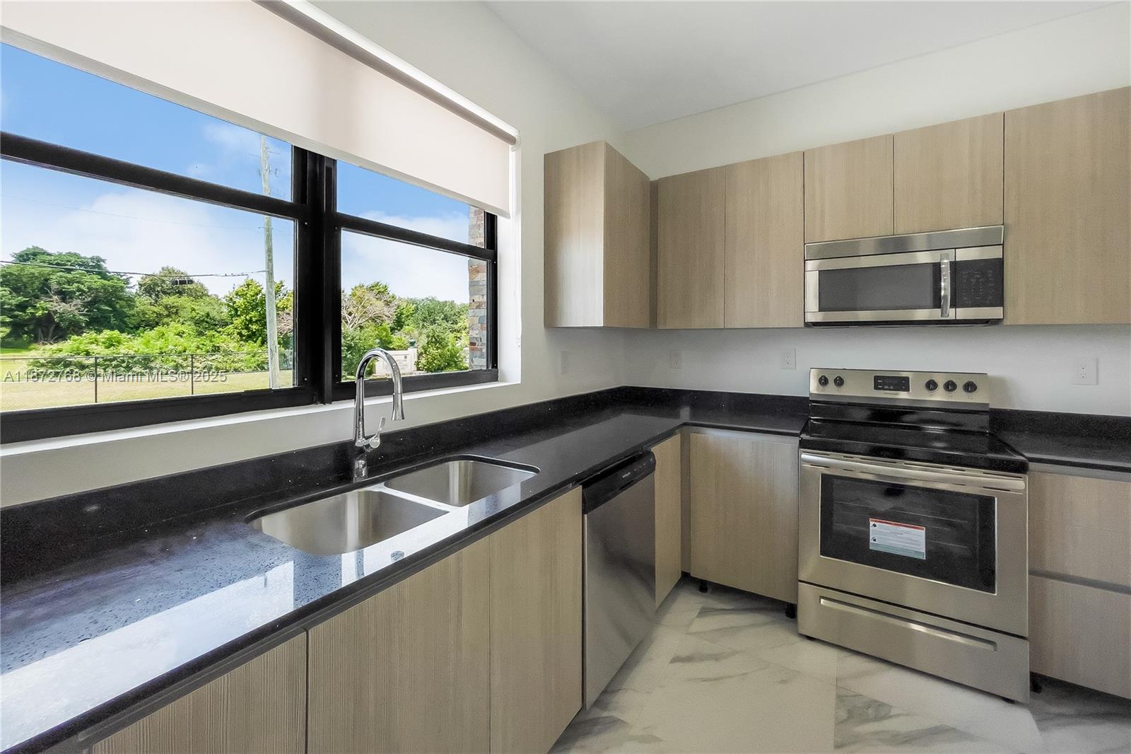 POSITANO TOWNHOUSES - Residential