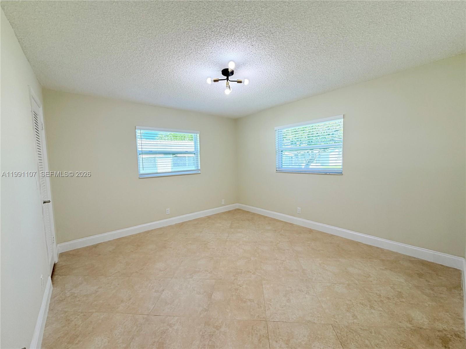 LAUDERDALE WEST 3 SEC - Residential