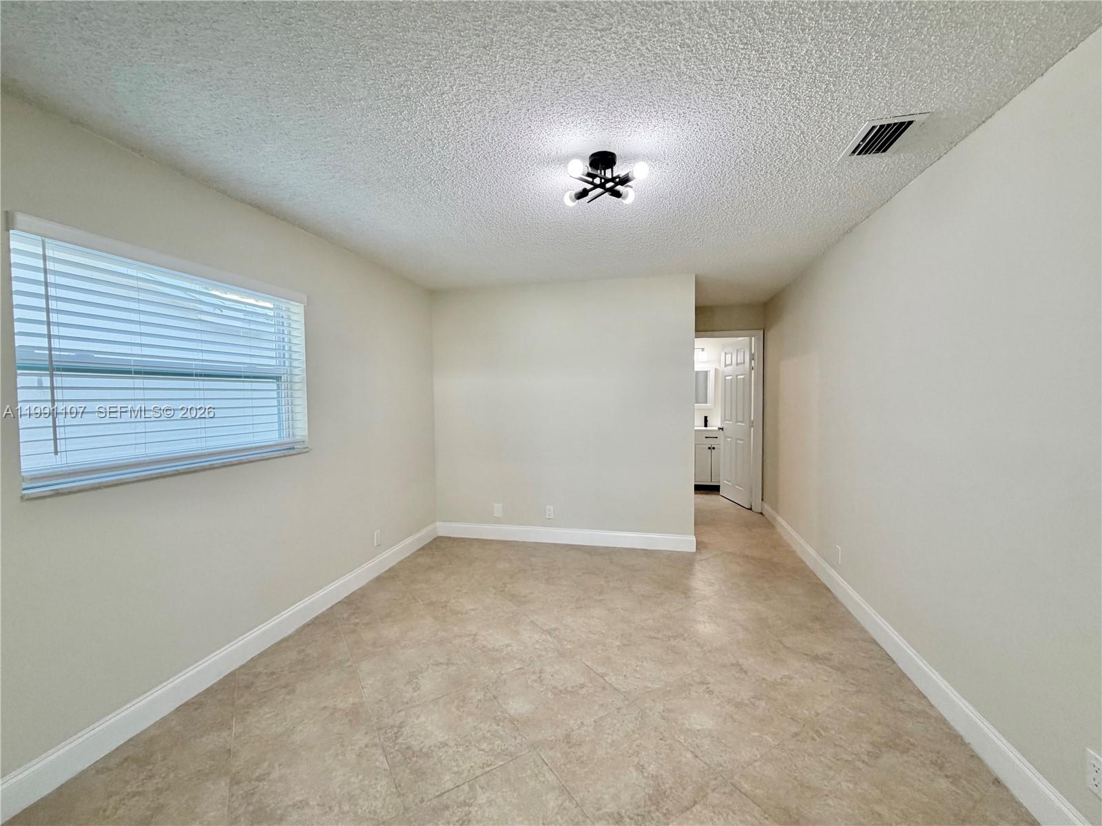 LAUDERDALE WEST 3 SEC - Residential