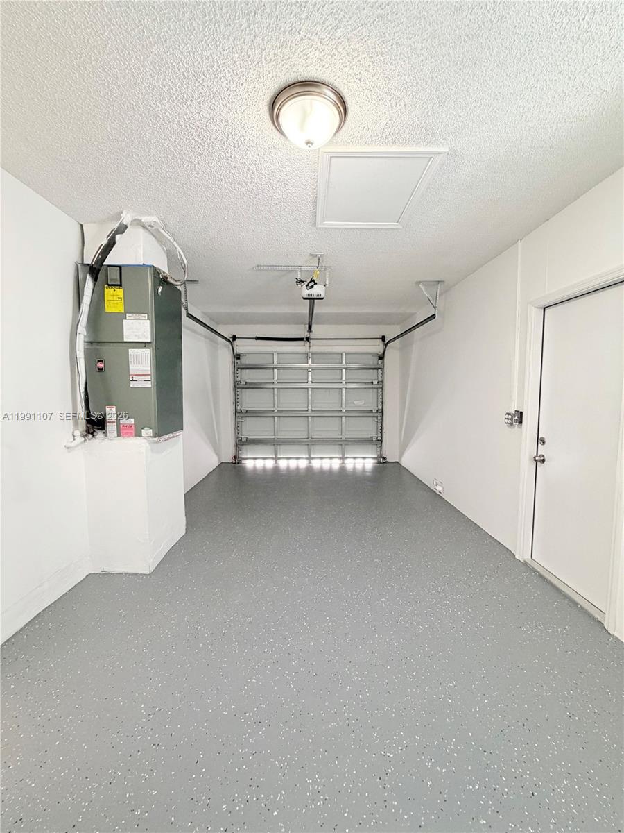 LAUDERDALE WEST 3 SEC - Residential