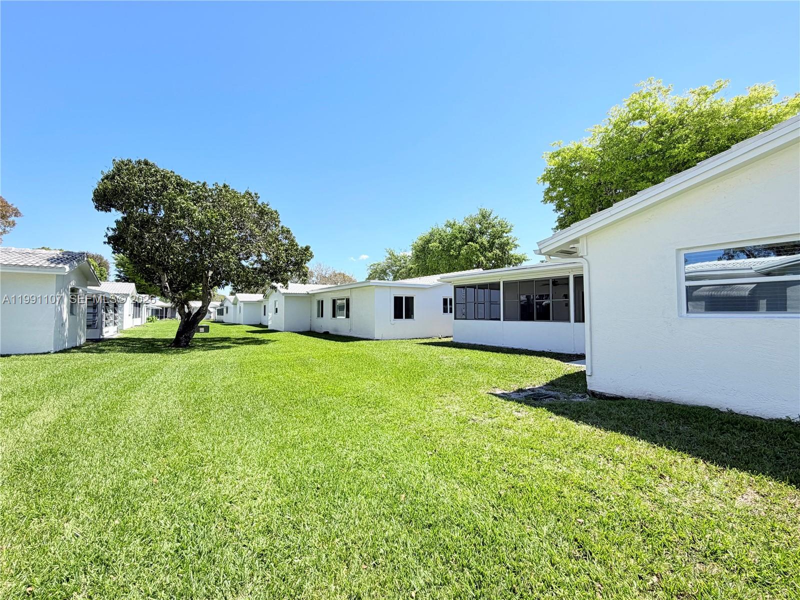 LAUDERDALE WEST 3 SEC - Residential