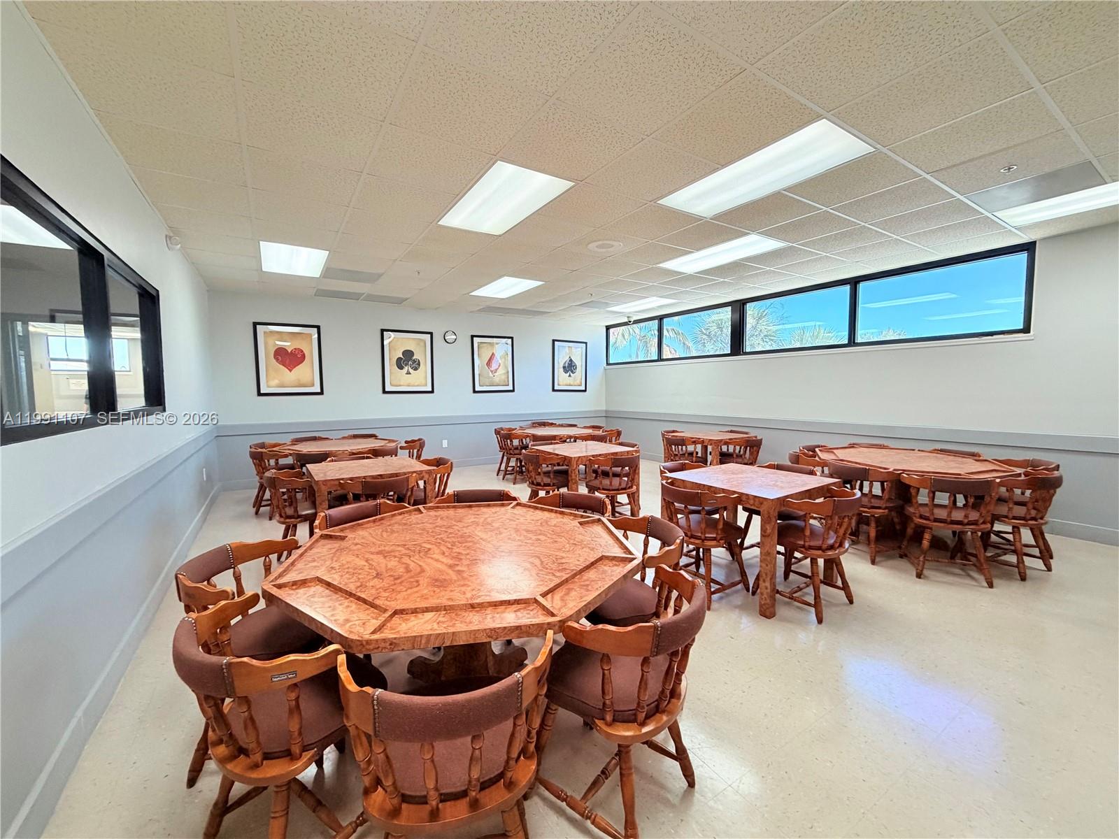 LAUDERDALE WEST 3 SEC - Residential