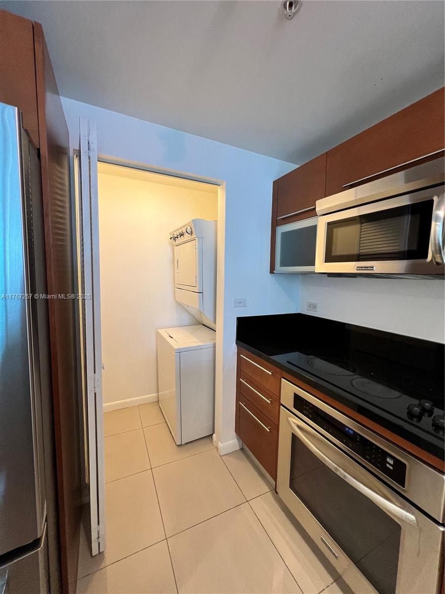 244 Biscayne Blvd 2609