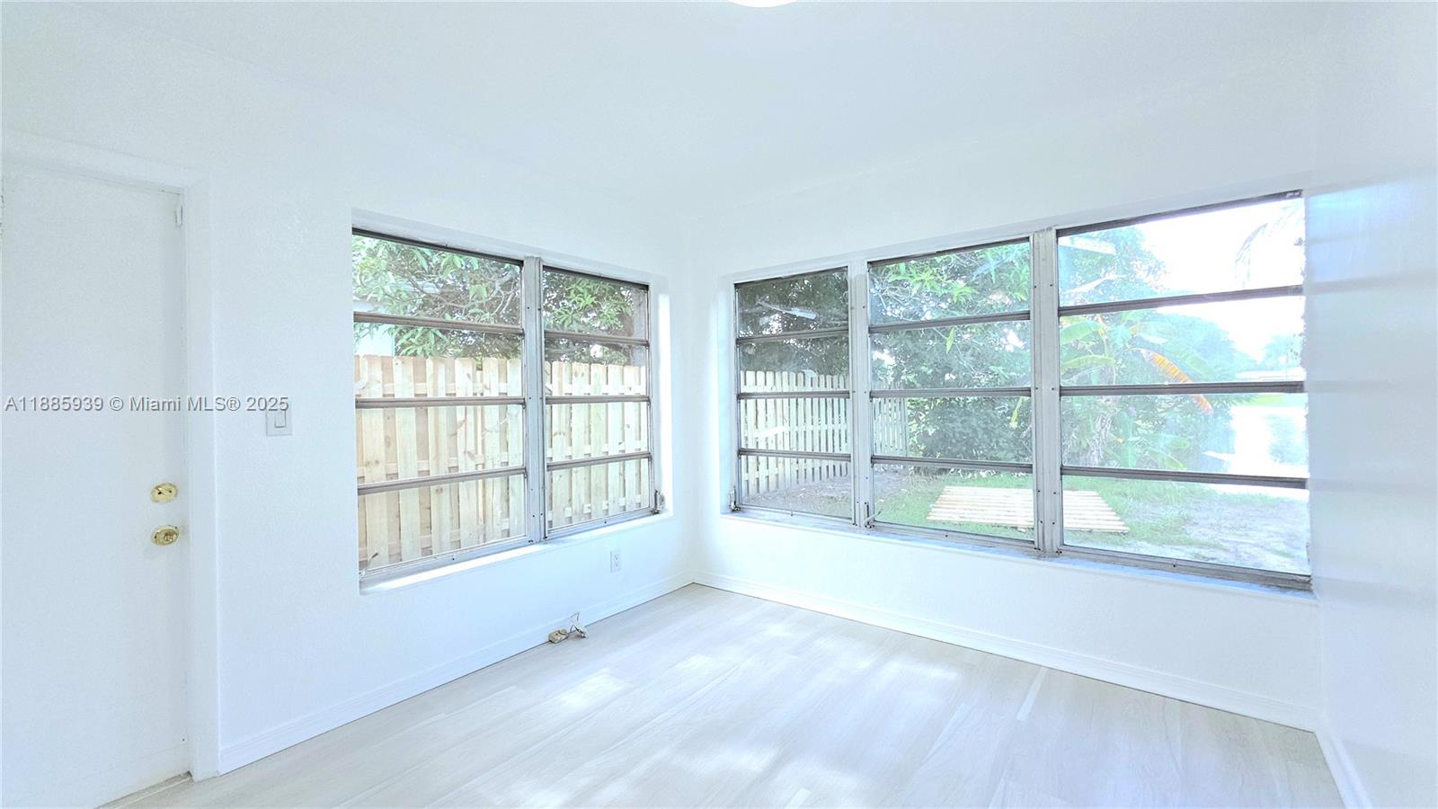 OAKLAND HILLS 6 SEC - Residential Lease