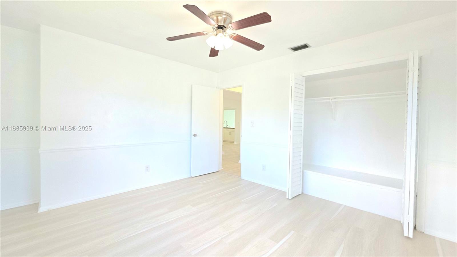 OAKLAND HILLS 6 SEC - Residential Lease