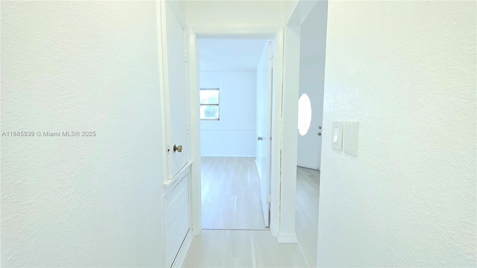 OAKLAND HILLS 6 SEC - Residential Lease