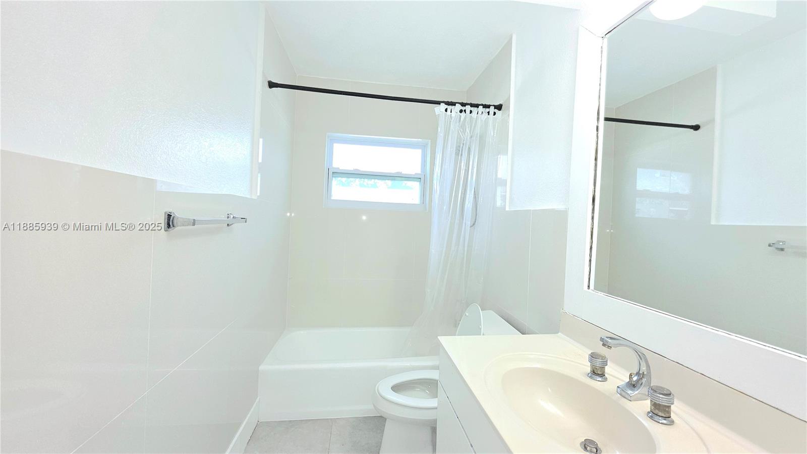 OAKLAND HILLS 6 SEC - Residential Lease