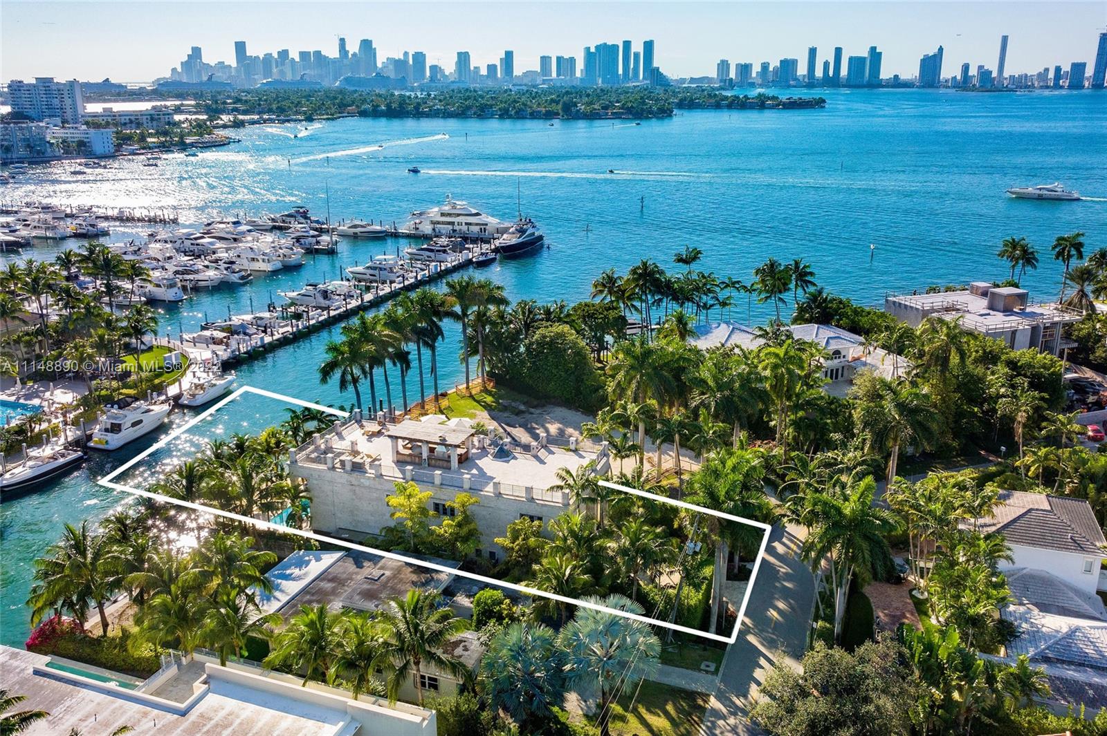 SUNSET LAKE EXTENSION - Residential