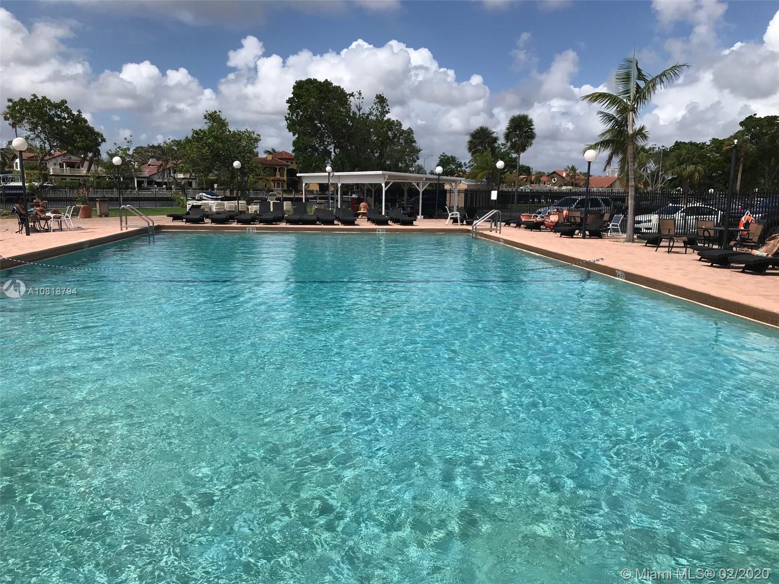 DE SOTO PARK CONDO - Residential Lease