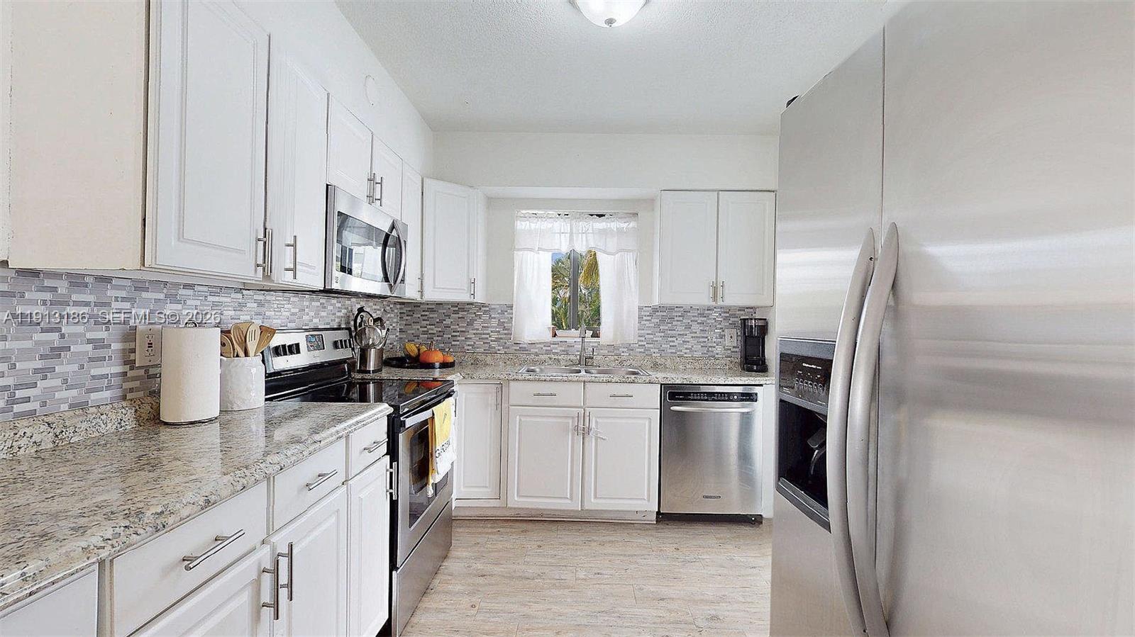 FLAMINGO PARK SEC - Residential