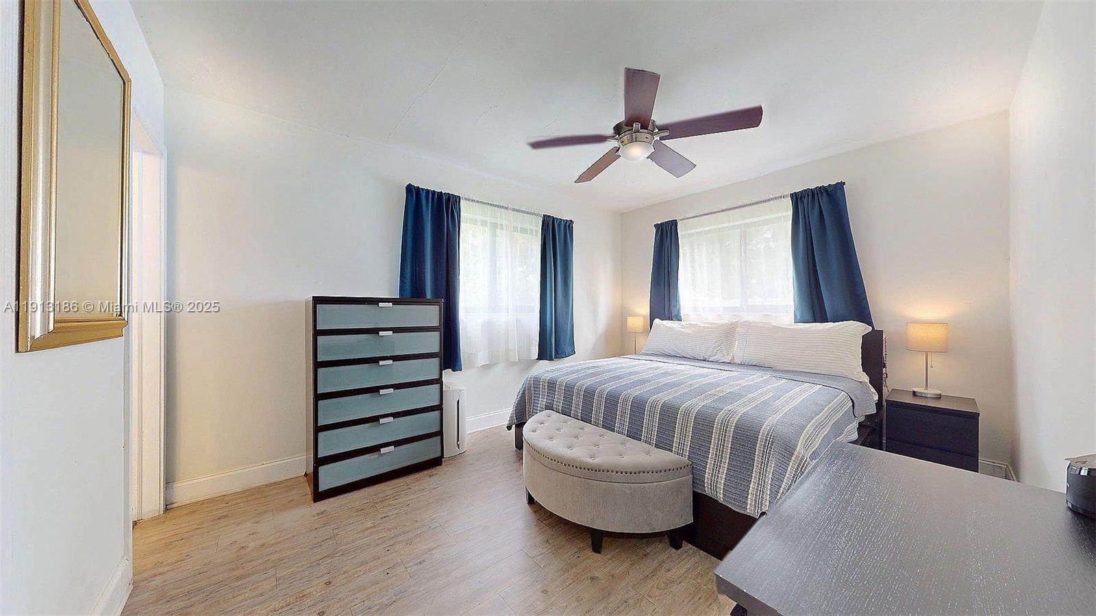 FLAMINGO PARK SEC - Residential