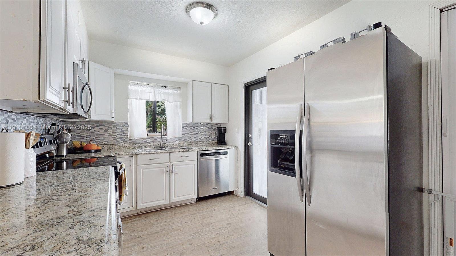 FLAMINGO PARK SEC - Residential