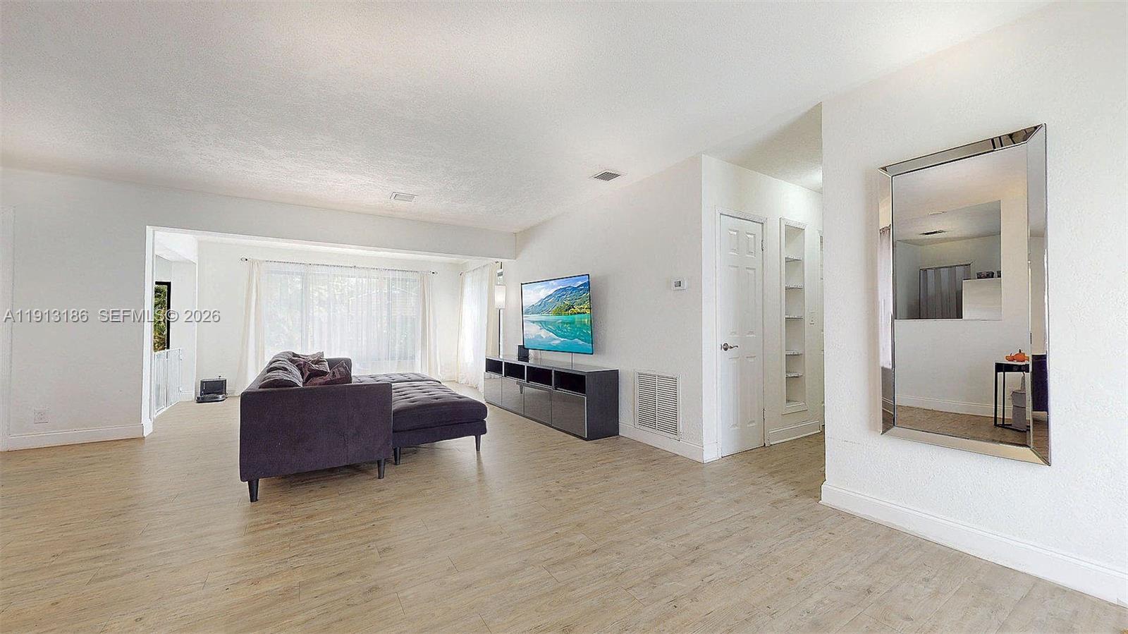 FLAMINGO PARK SEC - Residential