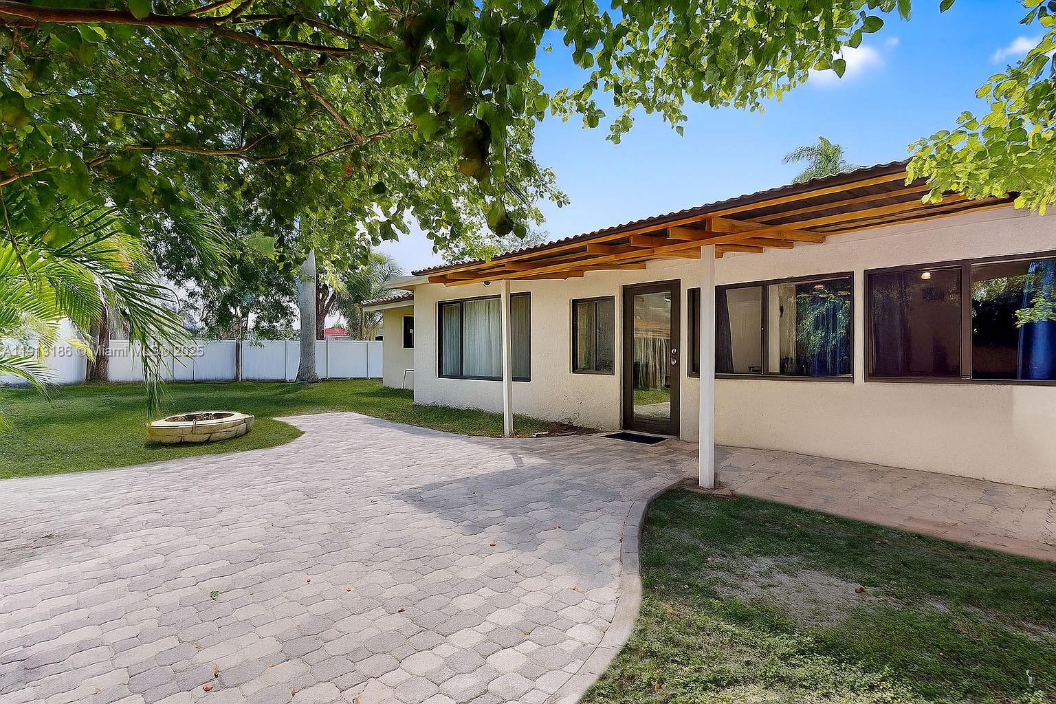 FLAMINGO PARK SEC - Residential