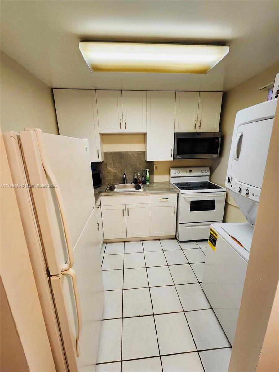 11311 Sw 200th St 104-D, Miami, Broward County, Florida - 1 Bedrooms  
2 Bathrooms - 