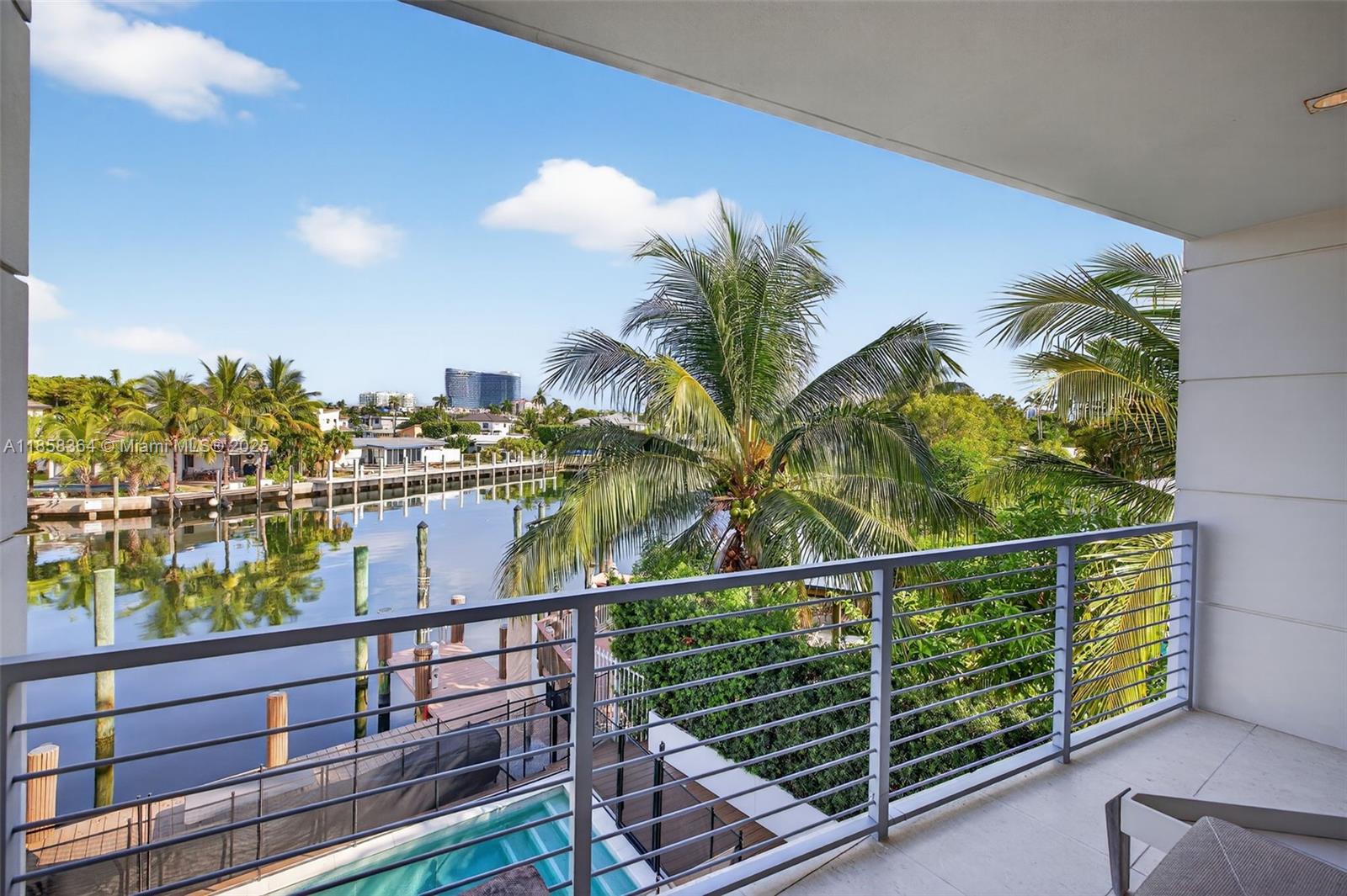 RIO VISTA - Residential
