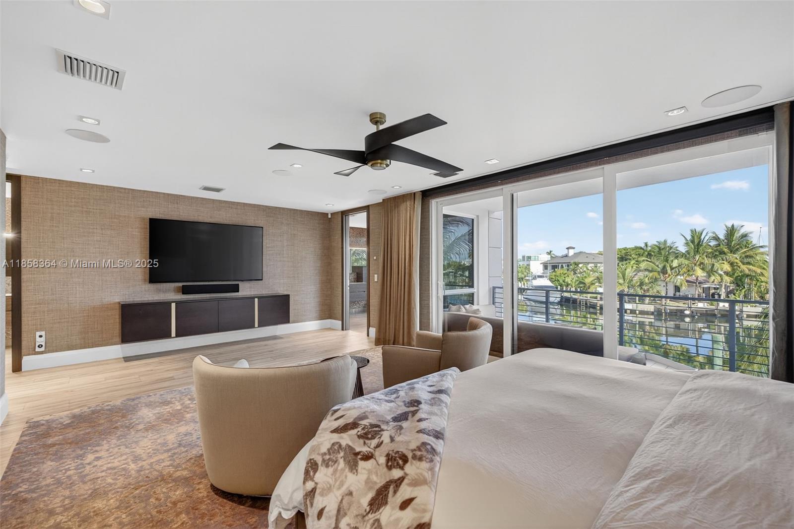 RIO VISTA - Residential