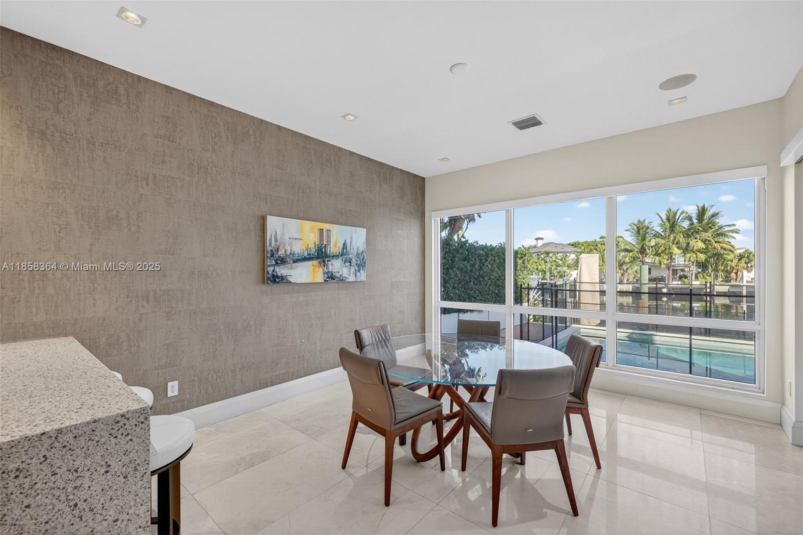 RIO VISTA - Residential