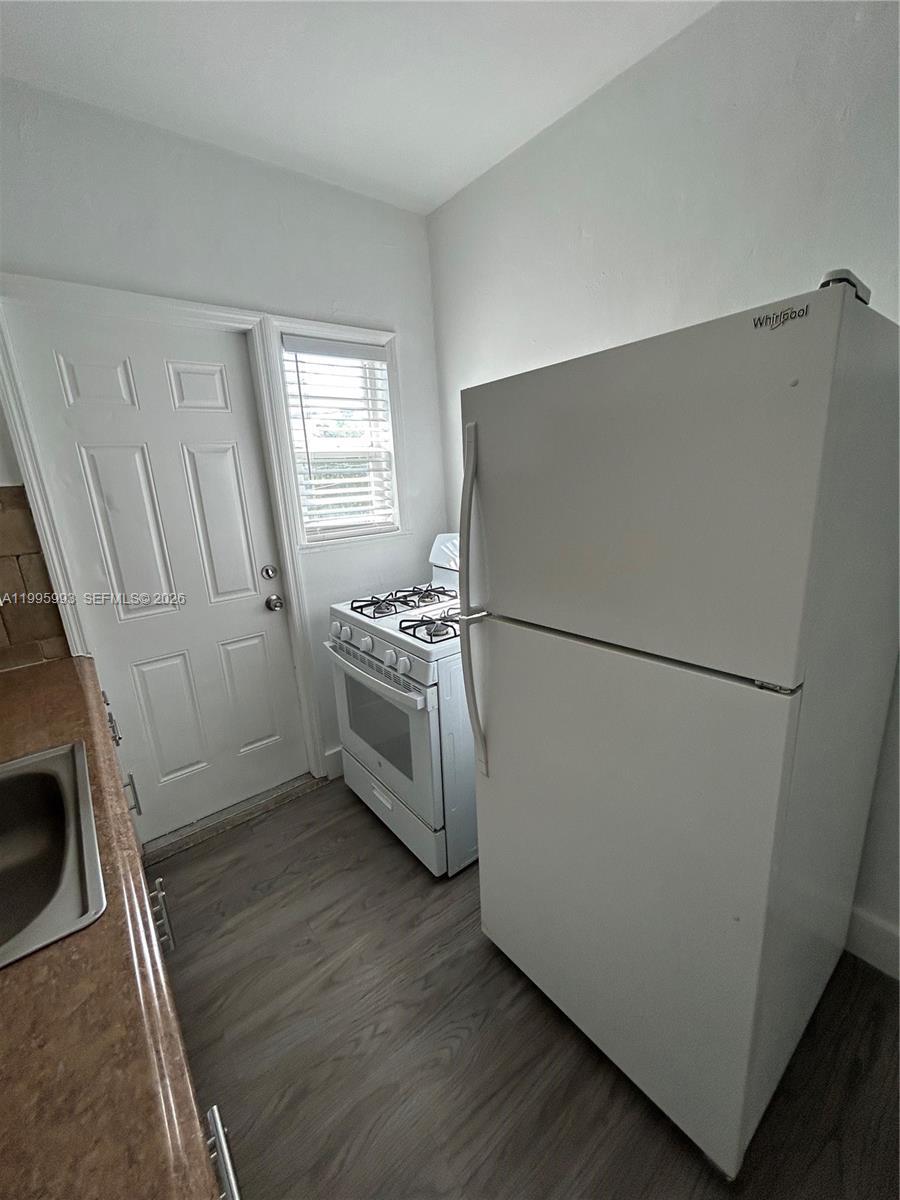 OCEAN BEACH ADDN NO 3 - Residential Lease