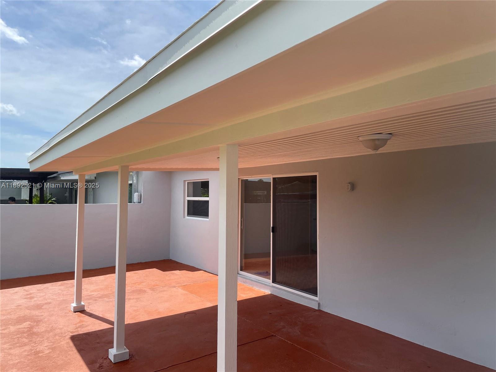 GREENGLADE VILLAS - Residential Lease