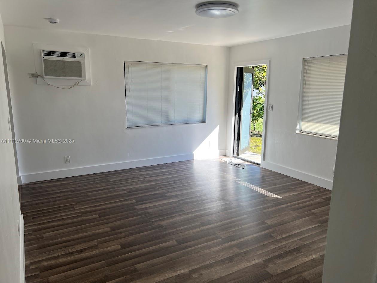 HOLLYWOOD BEACH HEIGHTS S - Residential Lease