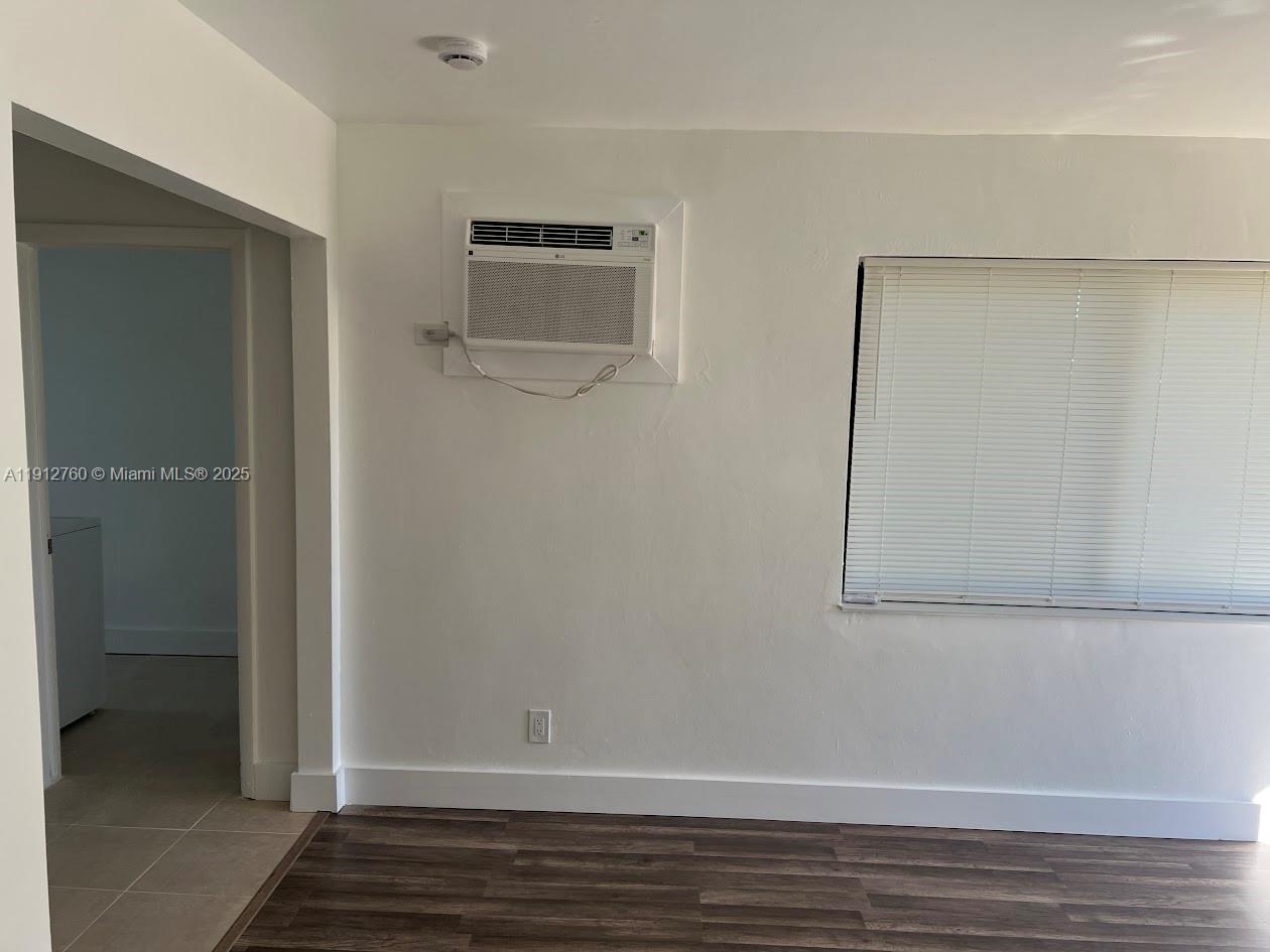 HOLLYWOOD BEACH HEIGHTS S - Residential Lease