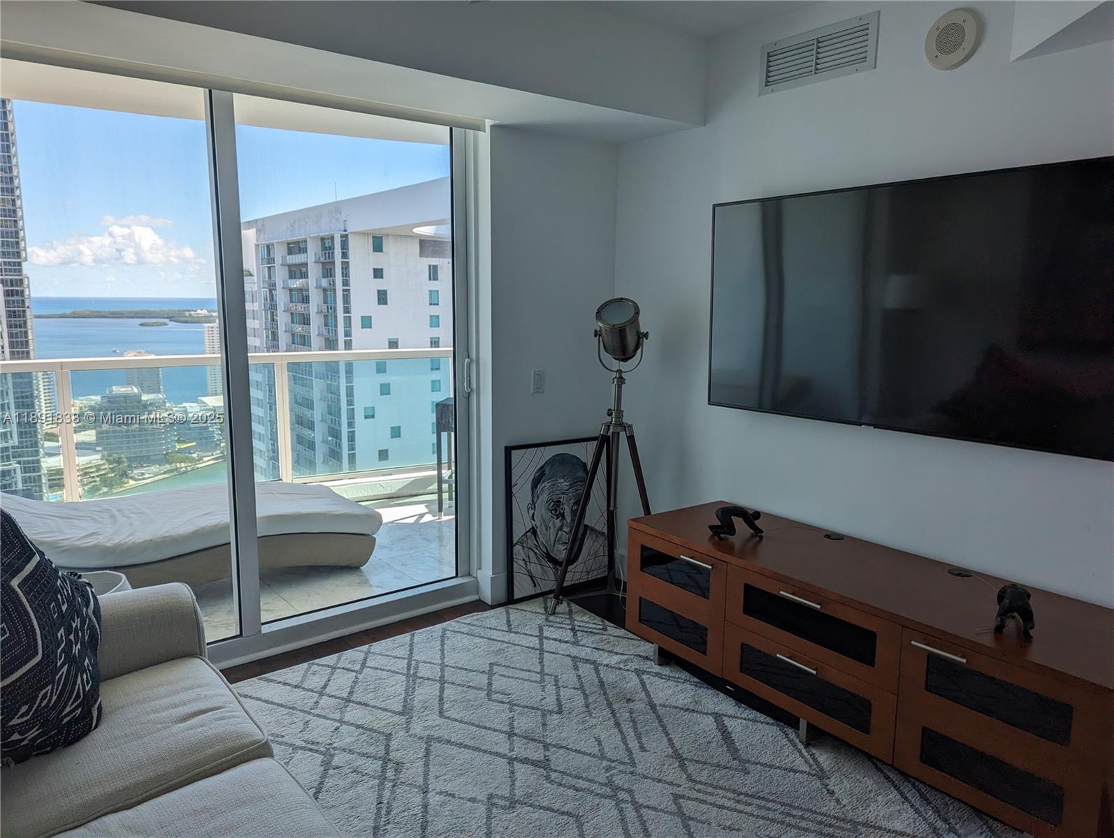 BRICKELL ON THE RIVER S T - Residential Lease