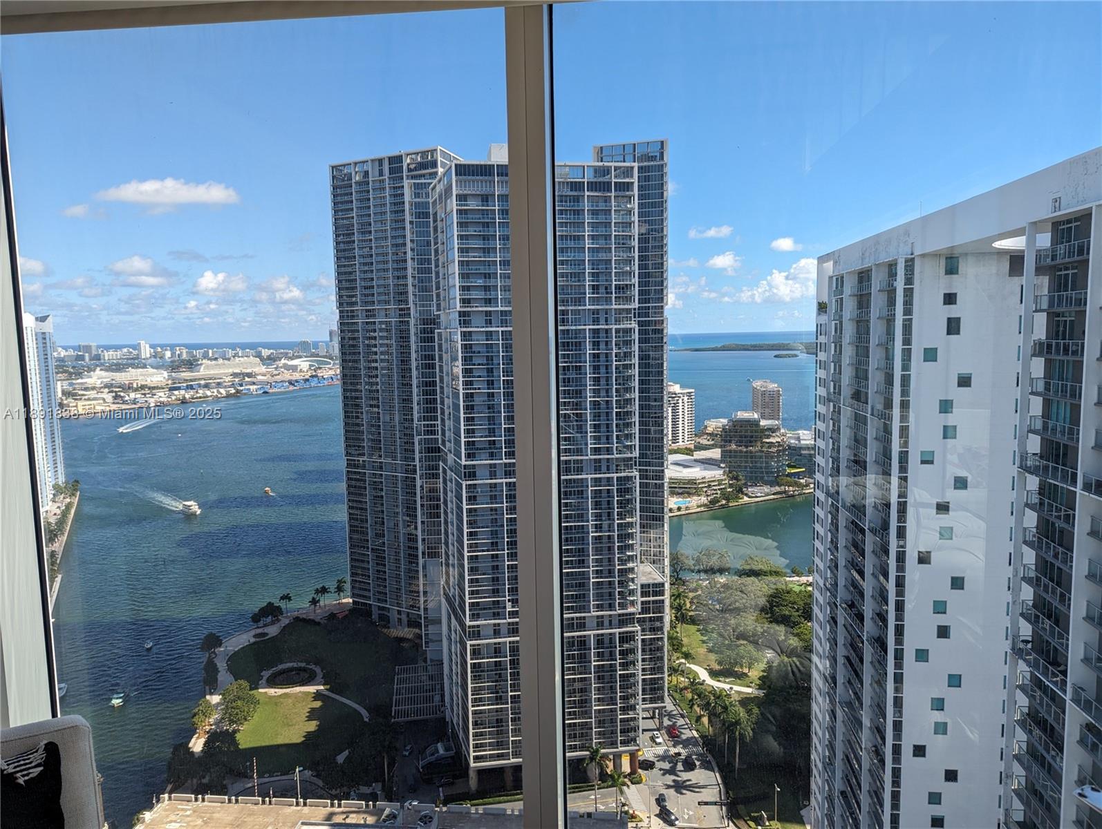 BRICKELL ON THE RIVER S T - Residential Lease